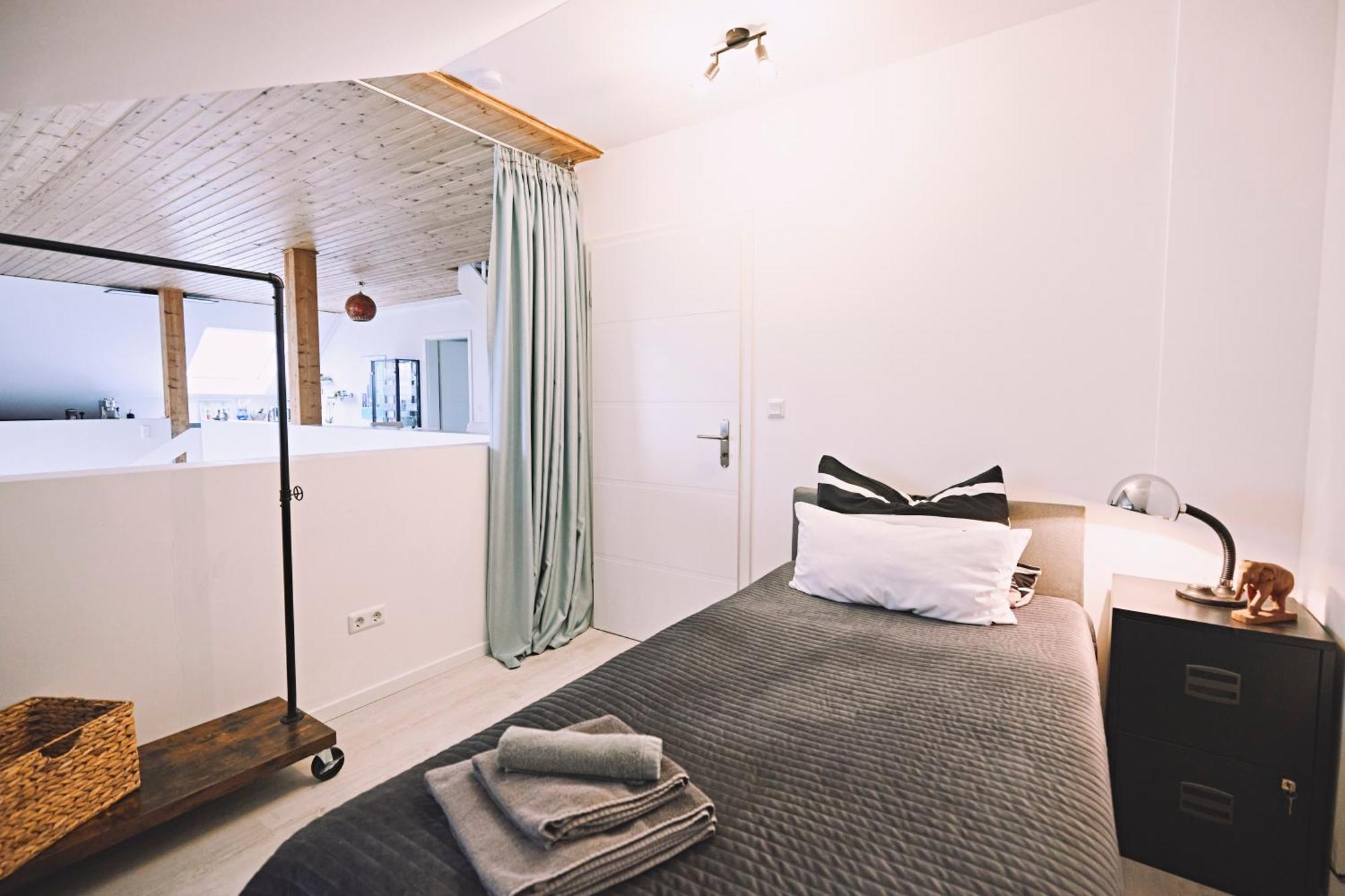 Bildstein'S "Kathmandu" Apartment Langenfeld  Екстериор снимка