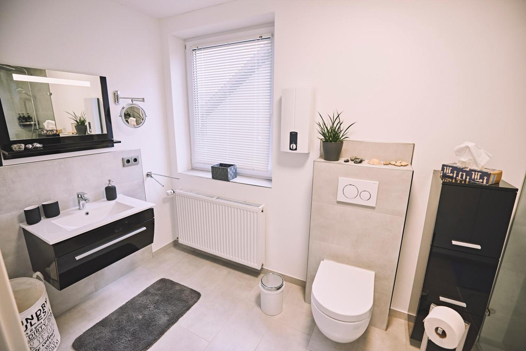 Bildstein'S "Kathmandu" Apartment Langenfeld  Екстериор снимка