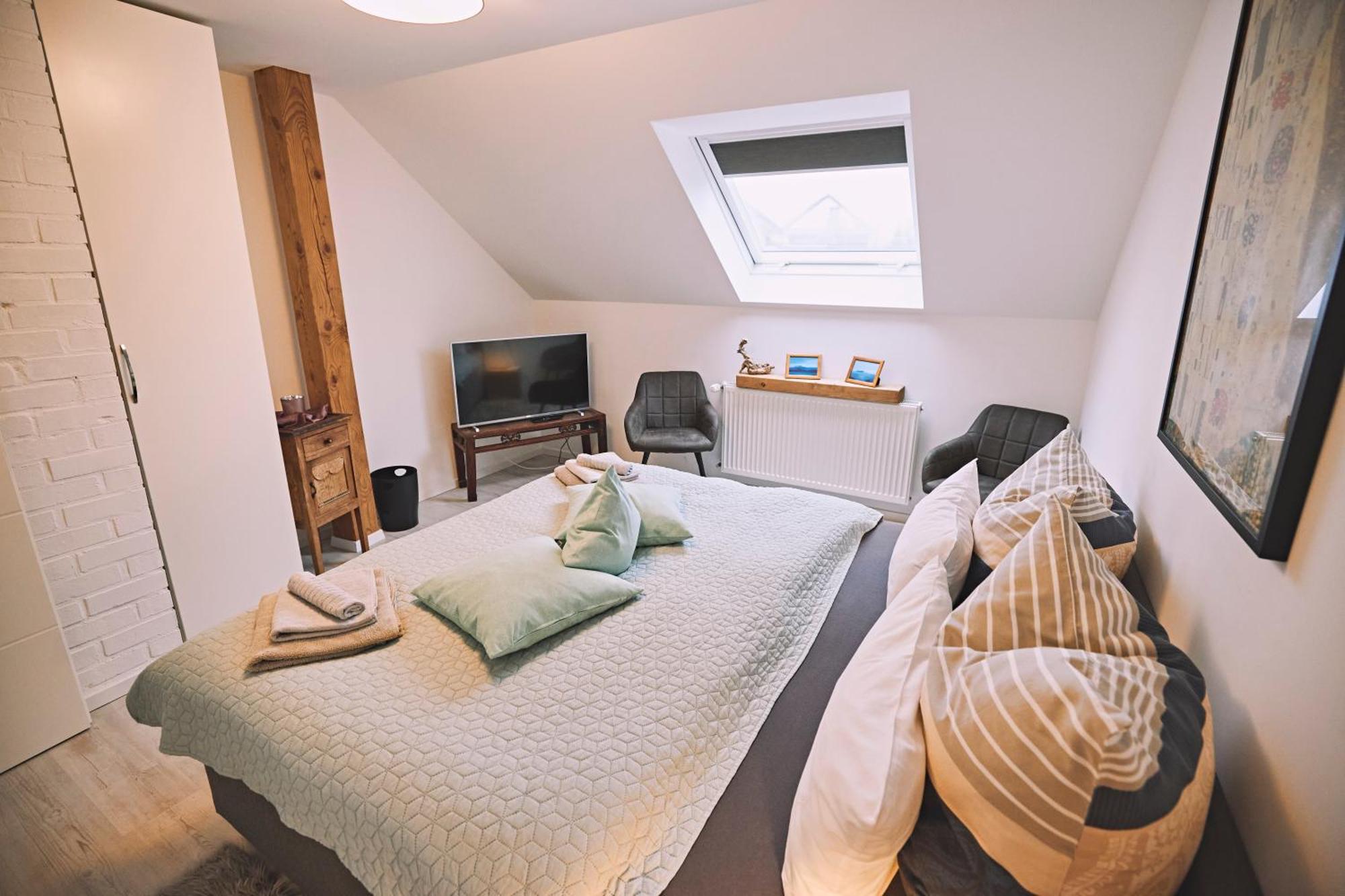 Bildstein'S "Kathmandu" Apartment Langenfeld  Екстериор снимка